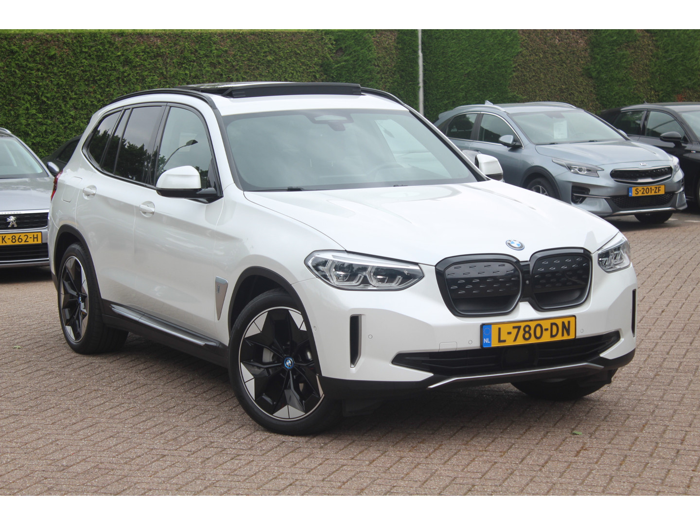 BMW BMW