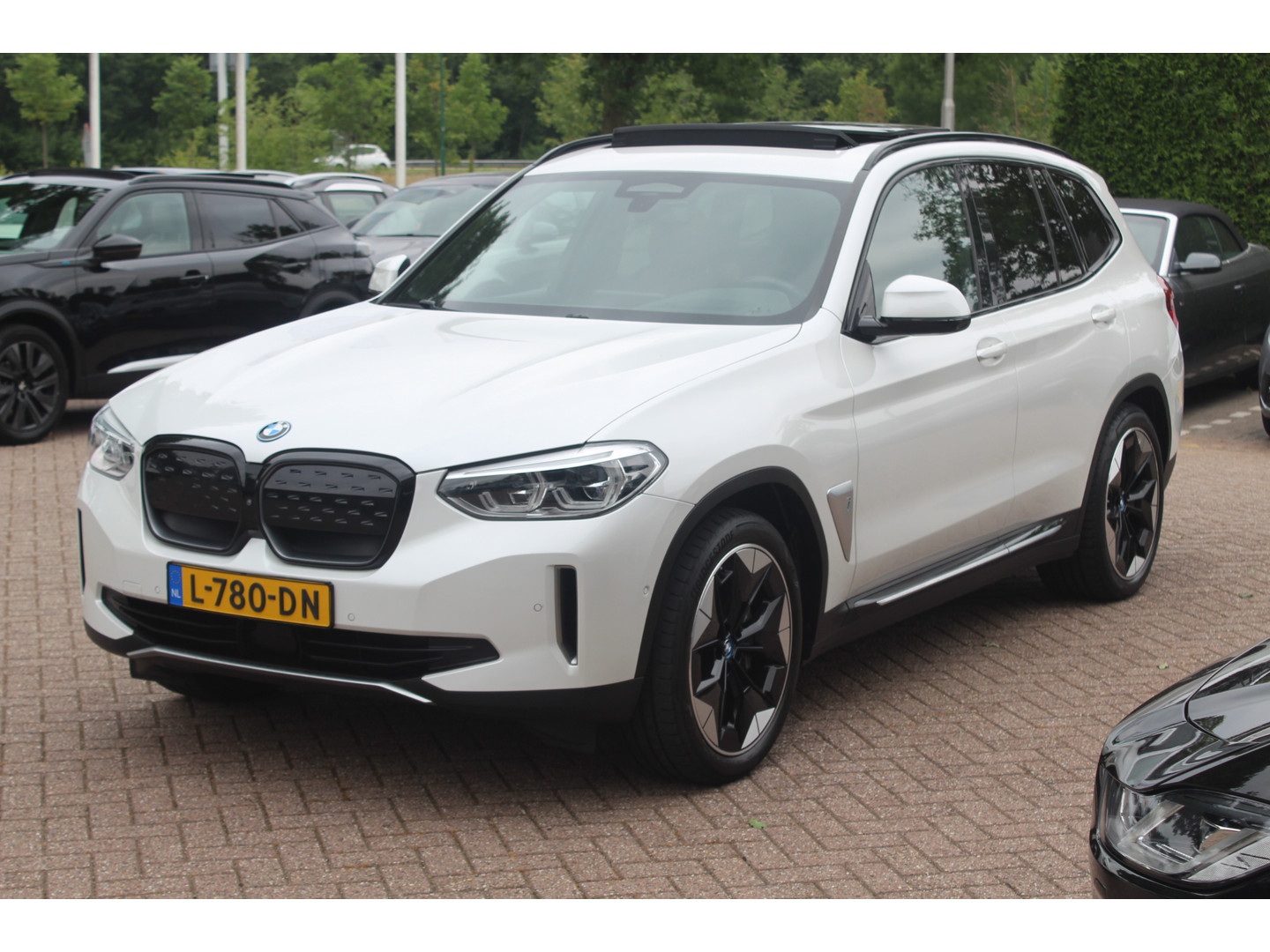BMW BMW
