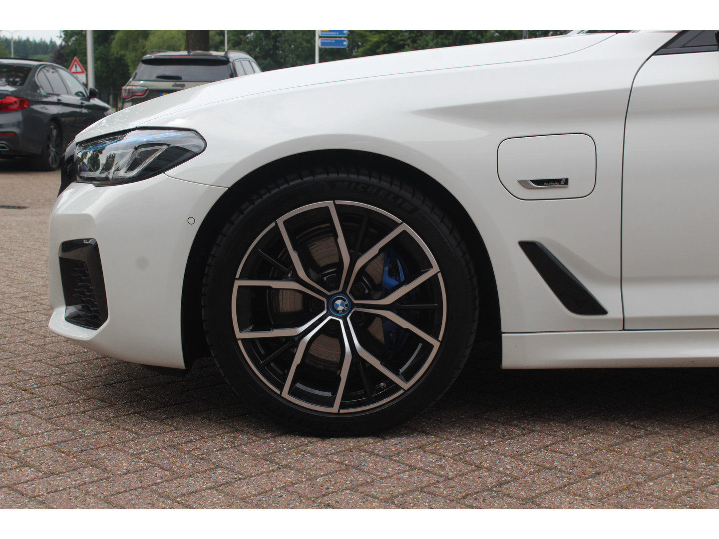 BMW