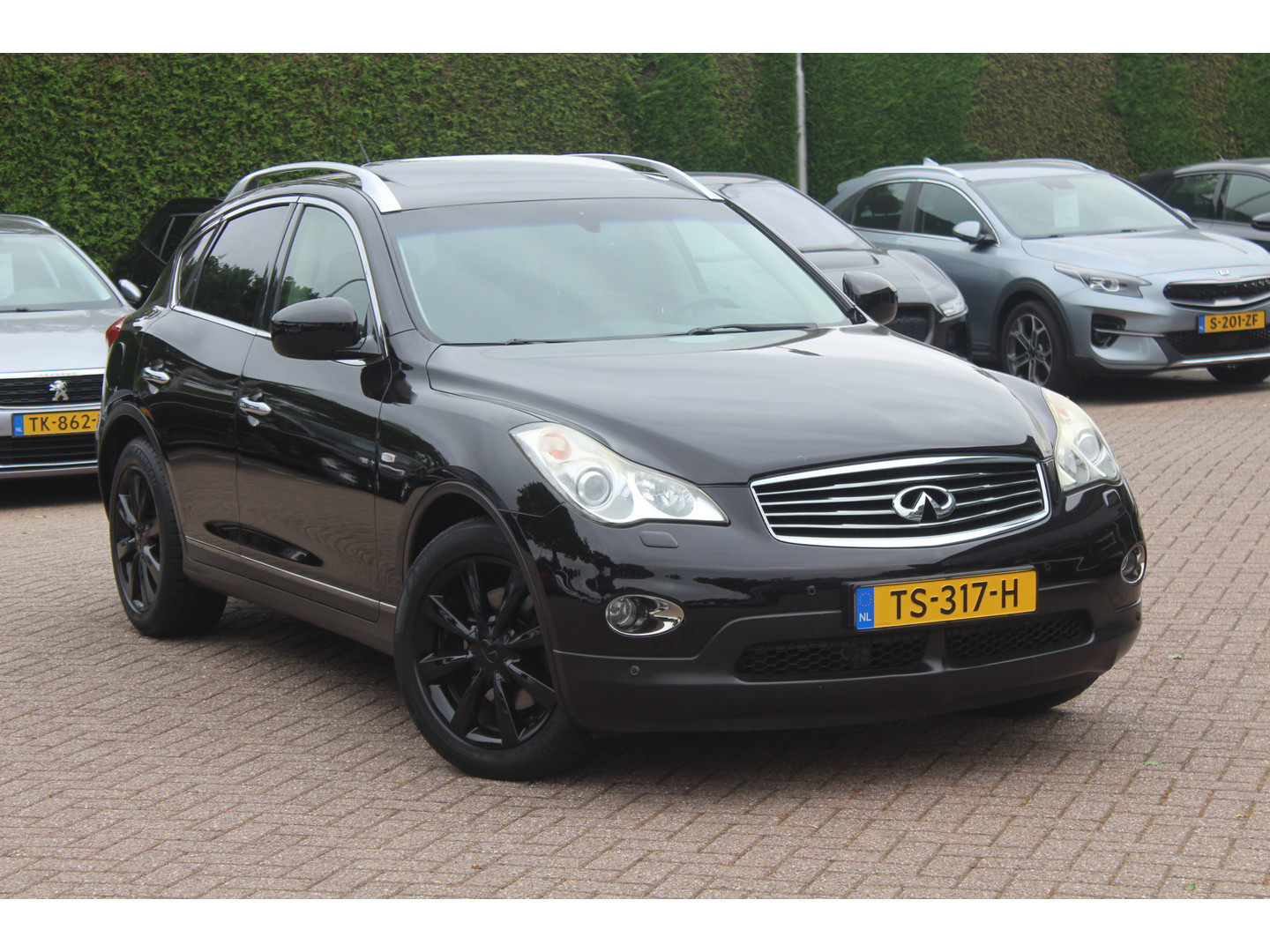 Infiniti