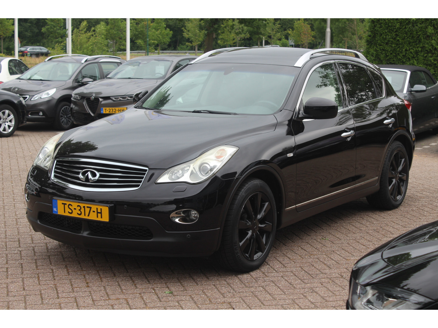 Infiniti