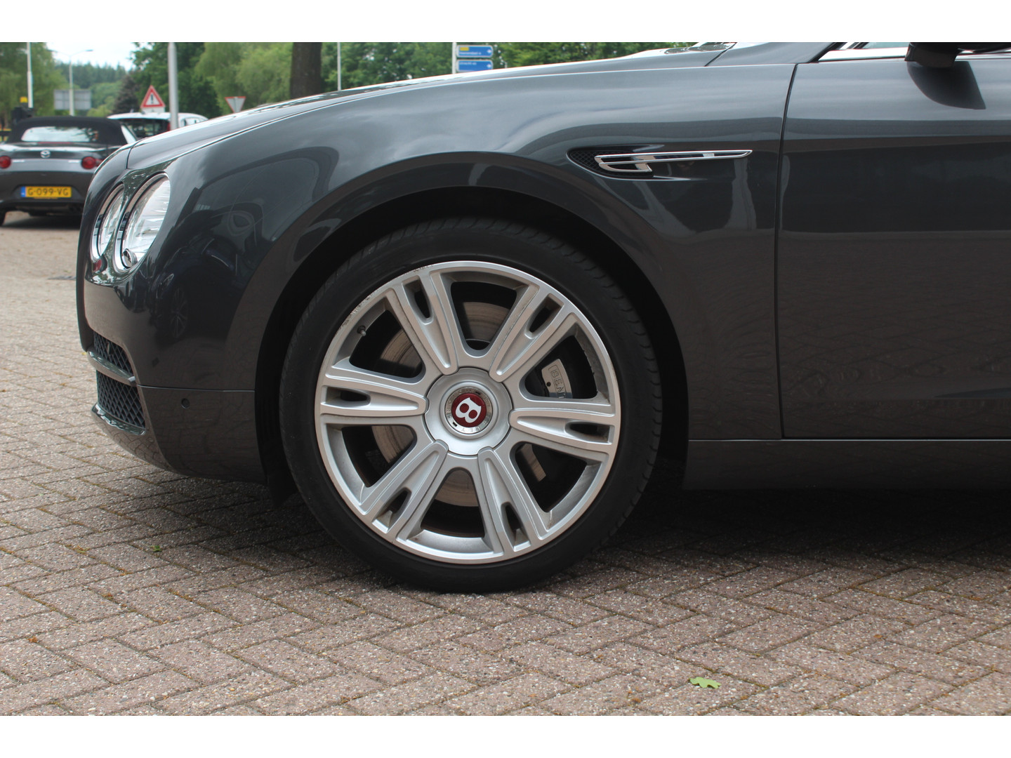 Bentley Bentley