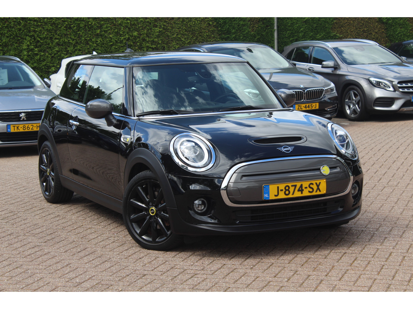 MINI MINI