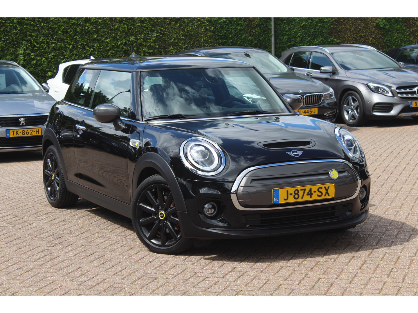 MINI MINI