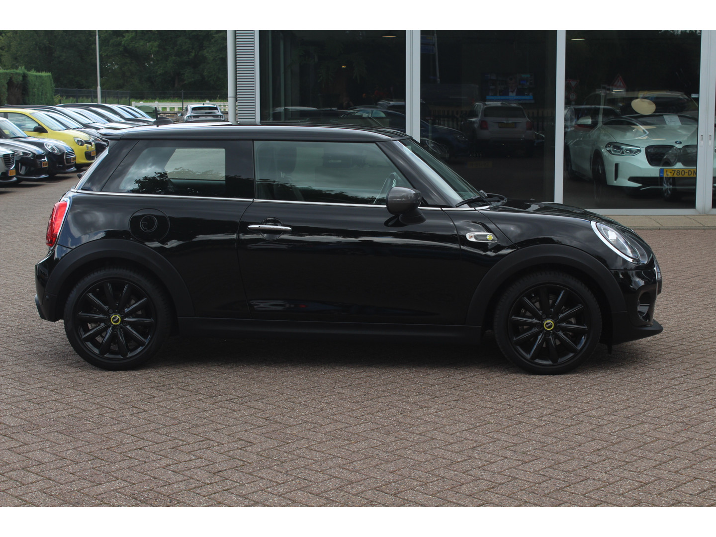 MINI MINI