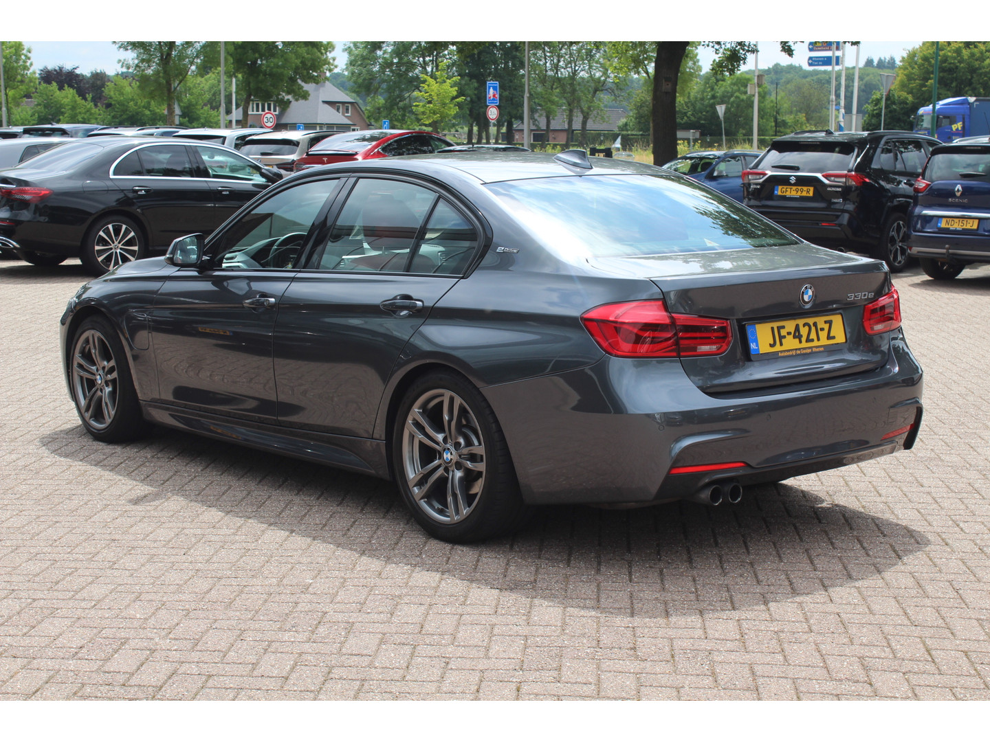 BMW BMW