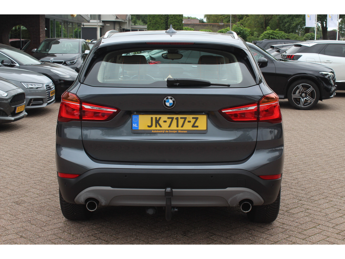 BMW BMW