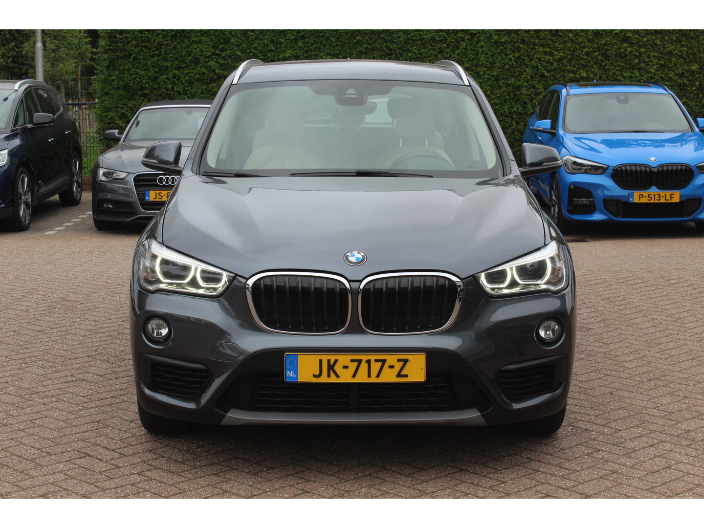 BMW BMW