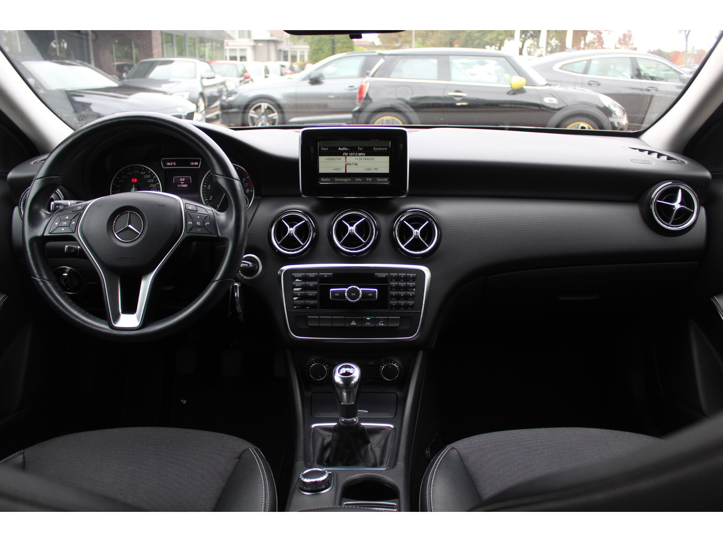 Mercedes-Benz Mercedes-Benz