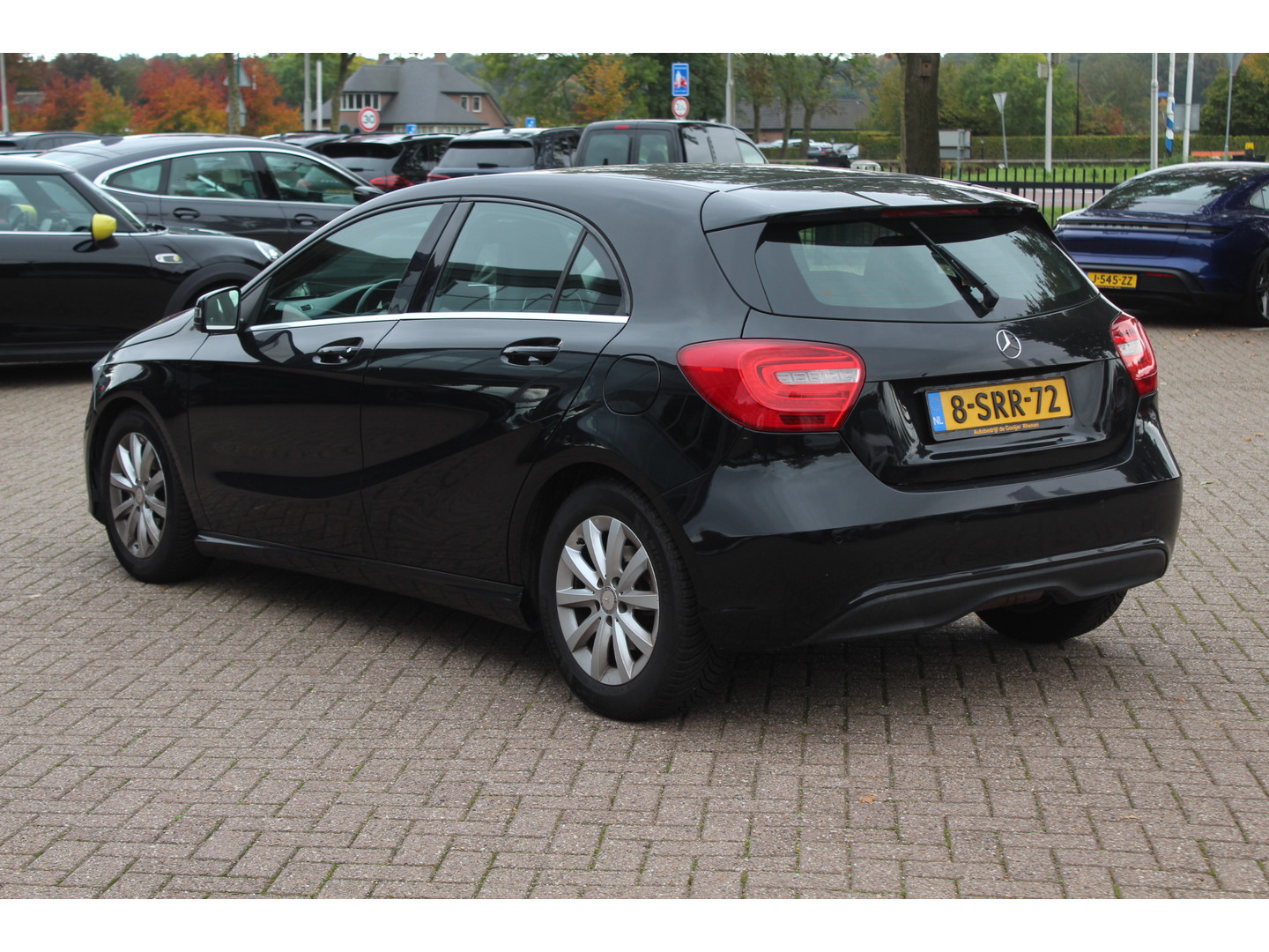 Mercedes-Benz Mercedes-Benz