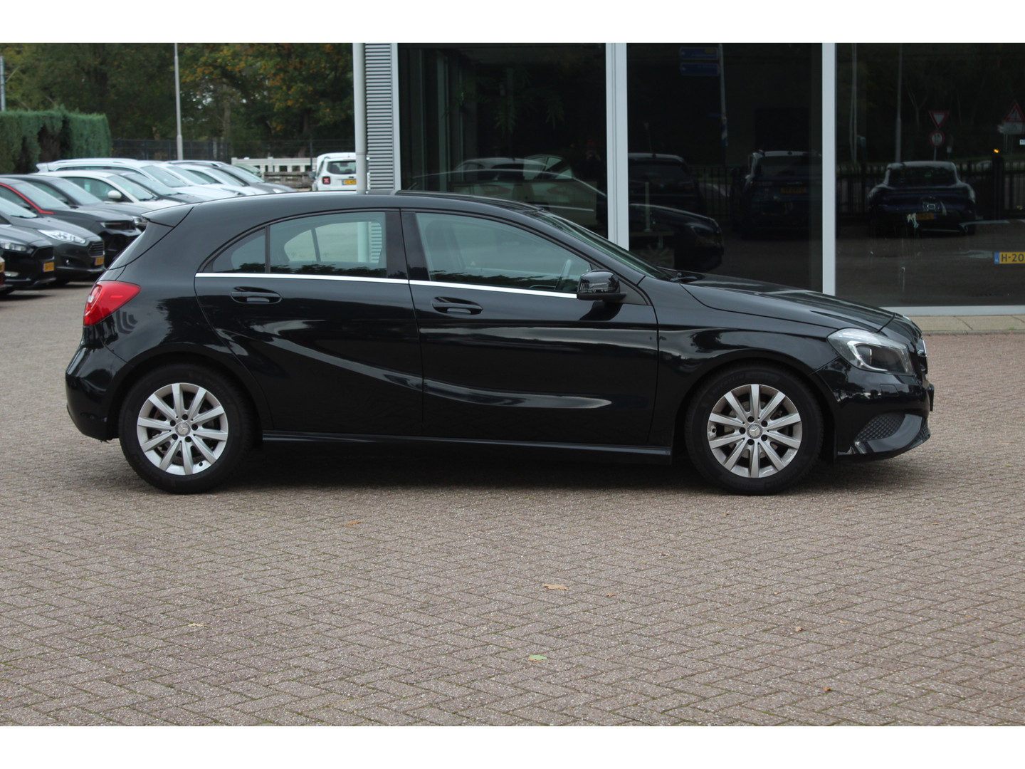 Mercedes-Benz Mercedes-Benz