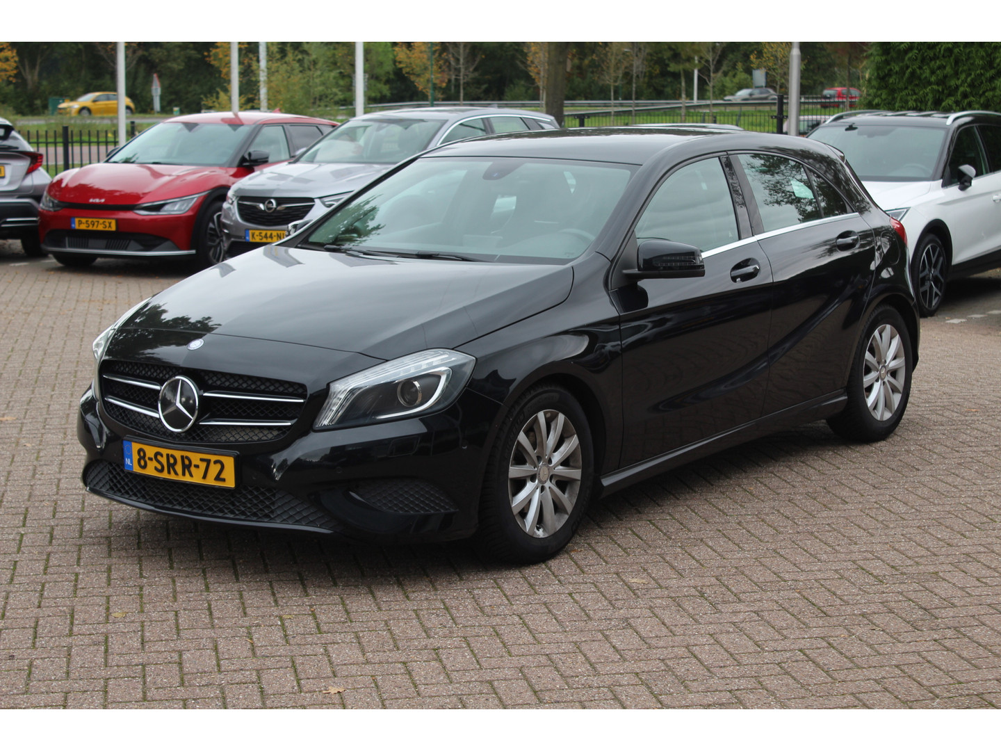 Mercedes-Benz Mercedes-Benz