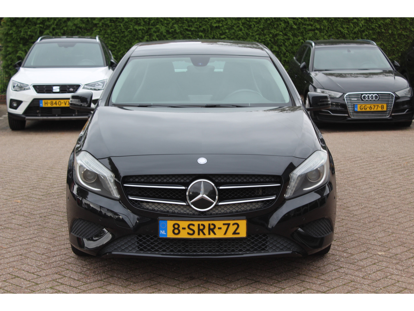 Mercedes-Benz Mercedes-Benz