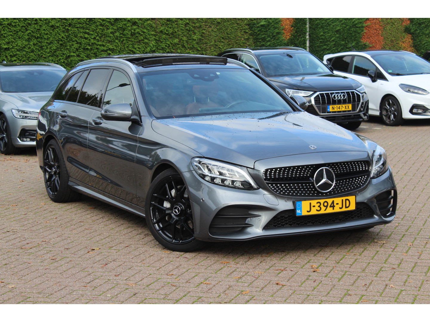 Mercedes-Benz Mercedes-Benz