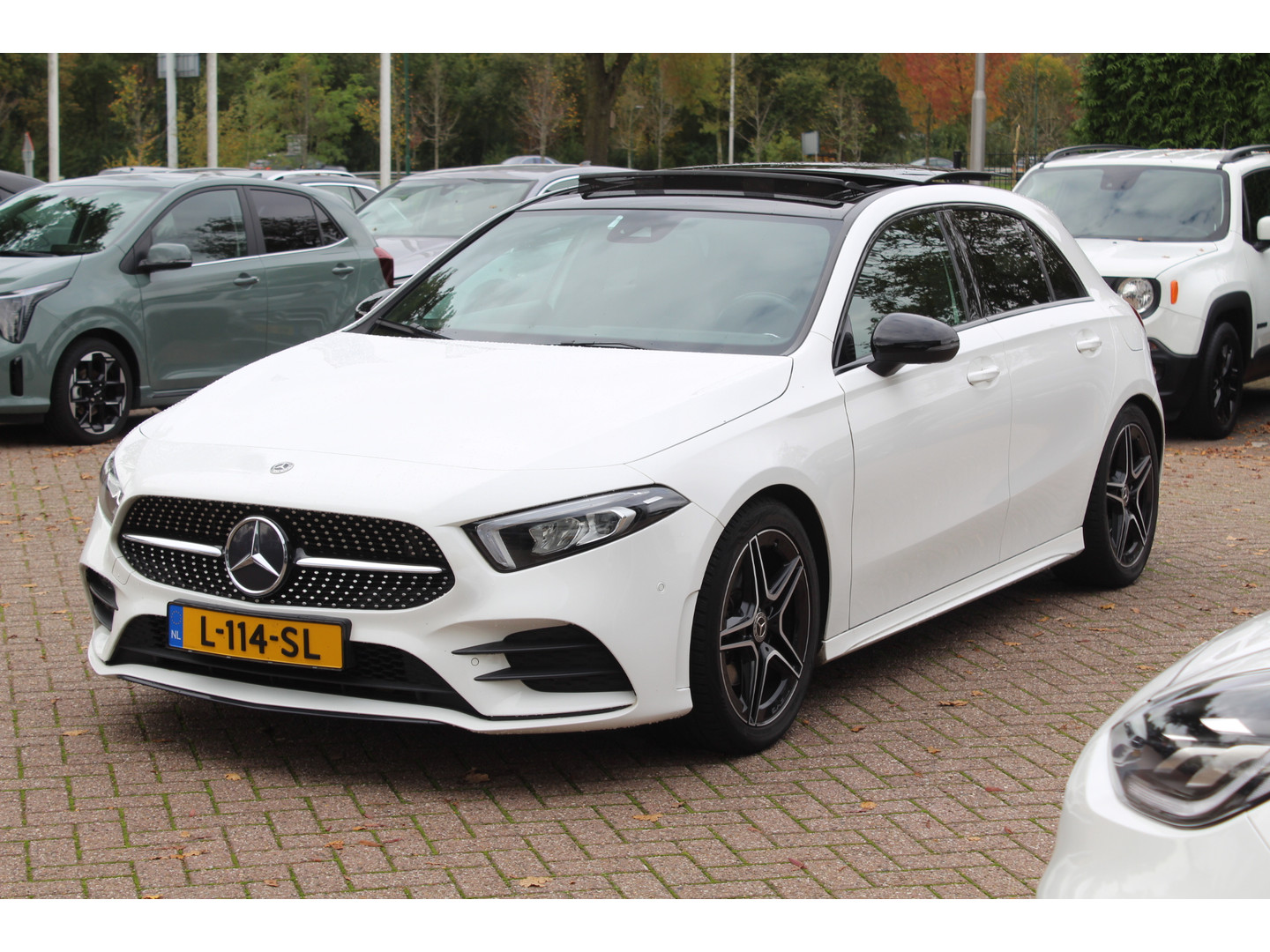 Mercedes-Benz Mercedes-Benz