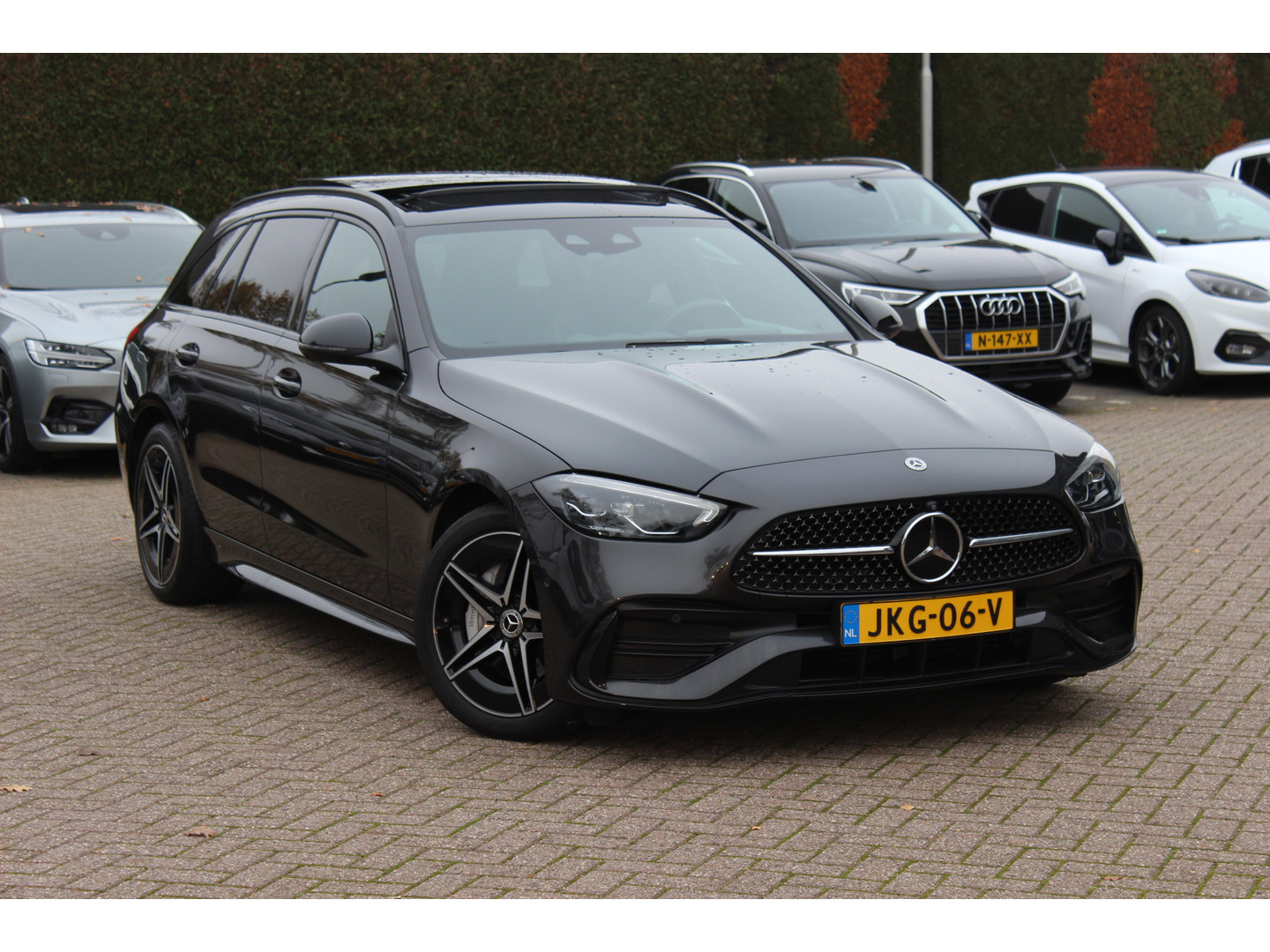 Mercedes-Benz Mercedes-Benz