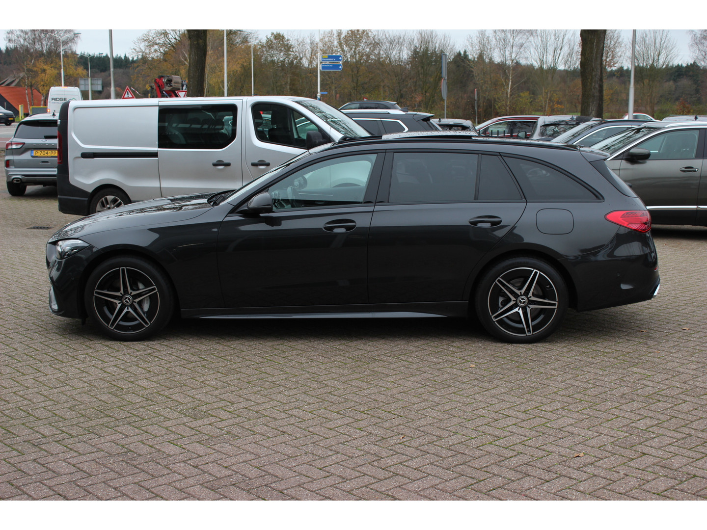 Mercedes-Benz Mercedes-Benz