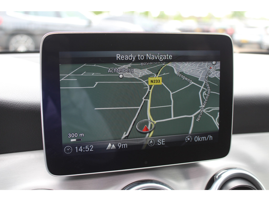 Mercedes-Benz Mercedes-Benz