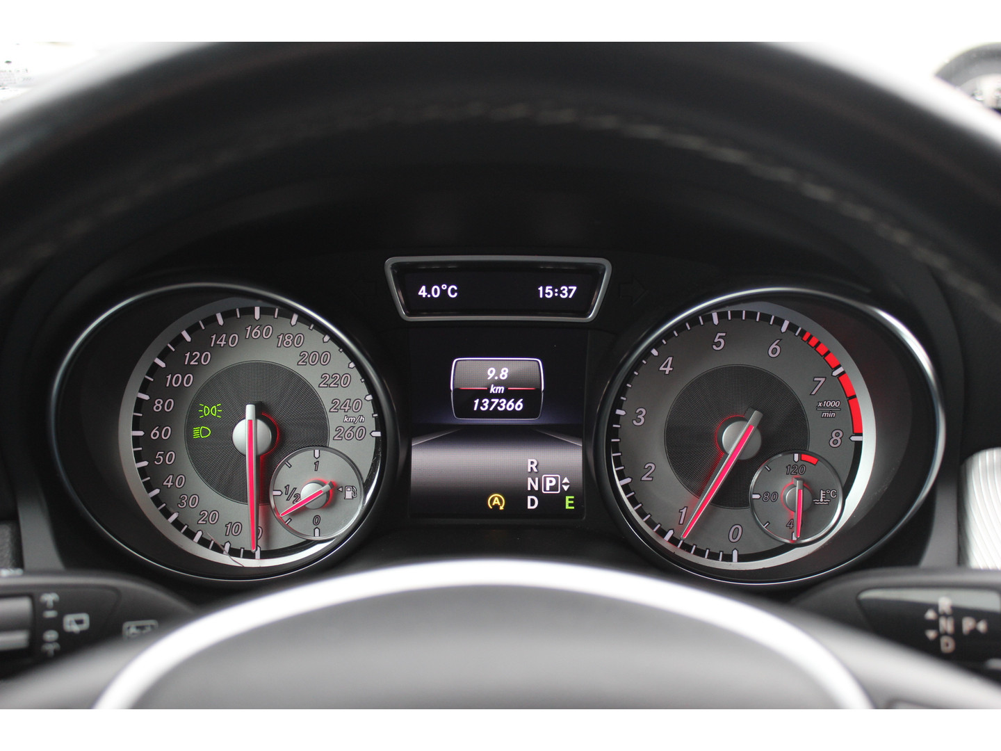 Mercedes-Benz Mercedes-Benz