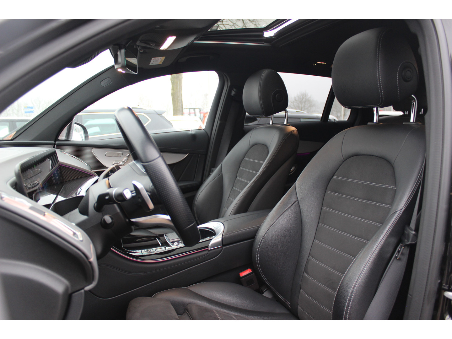 Mercedes-Benz Mercedes-Benz