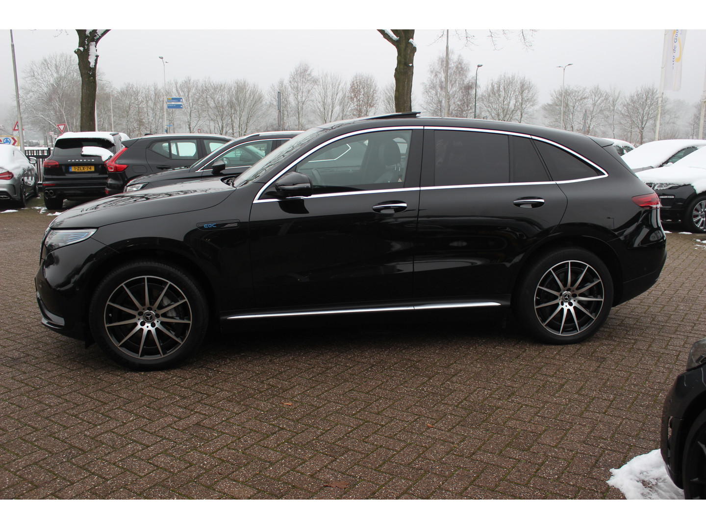 Mercedes-Benz Mercedes-Benz