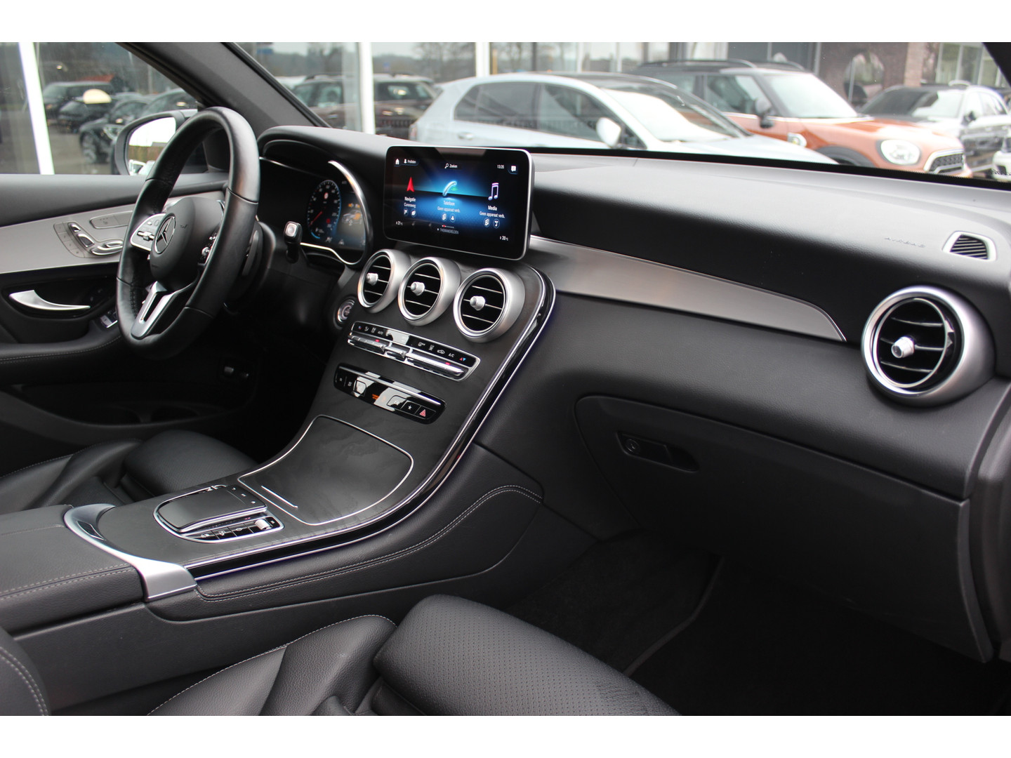 Mercedes-Benz Mercedes-Benz