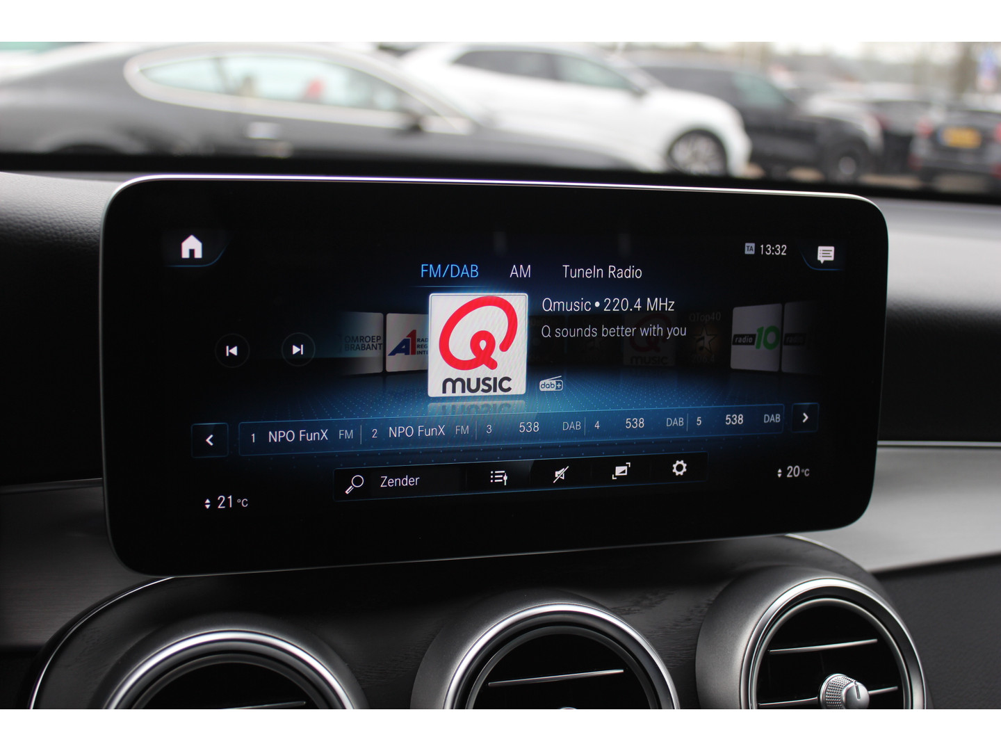 Mercedes-Benz Mercedes-Benz