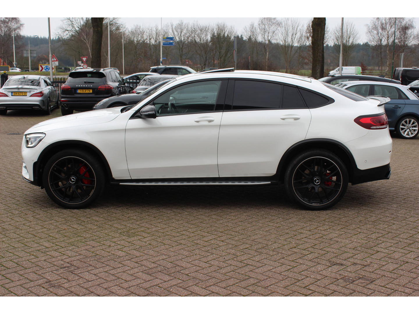 Mercedes-Benz Mercedes-Benz