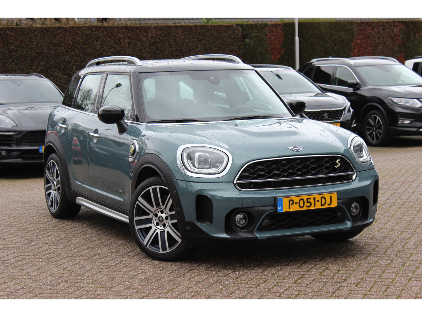 MINI