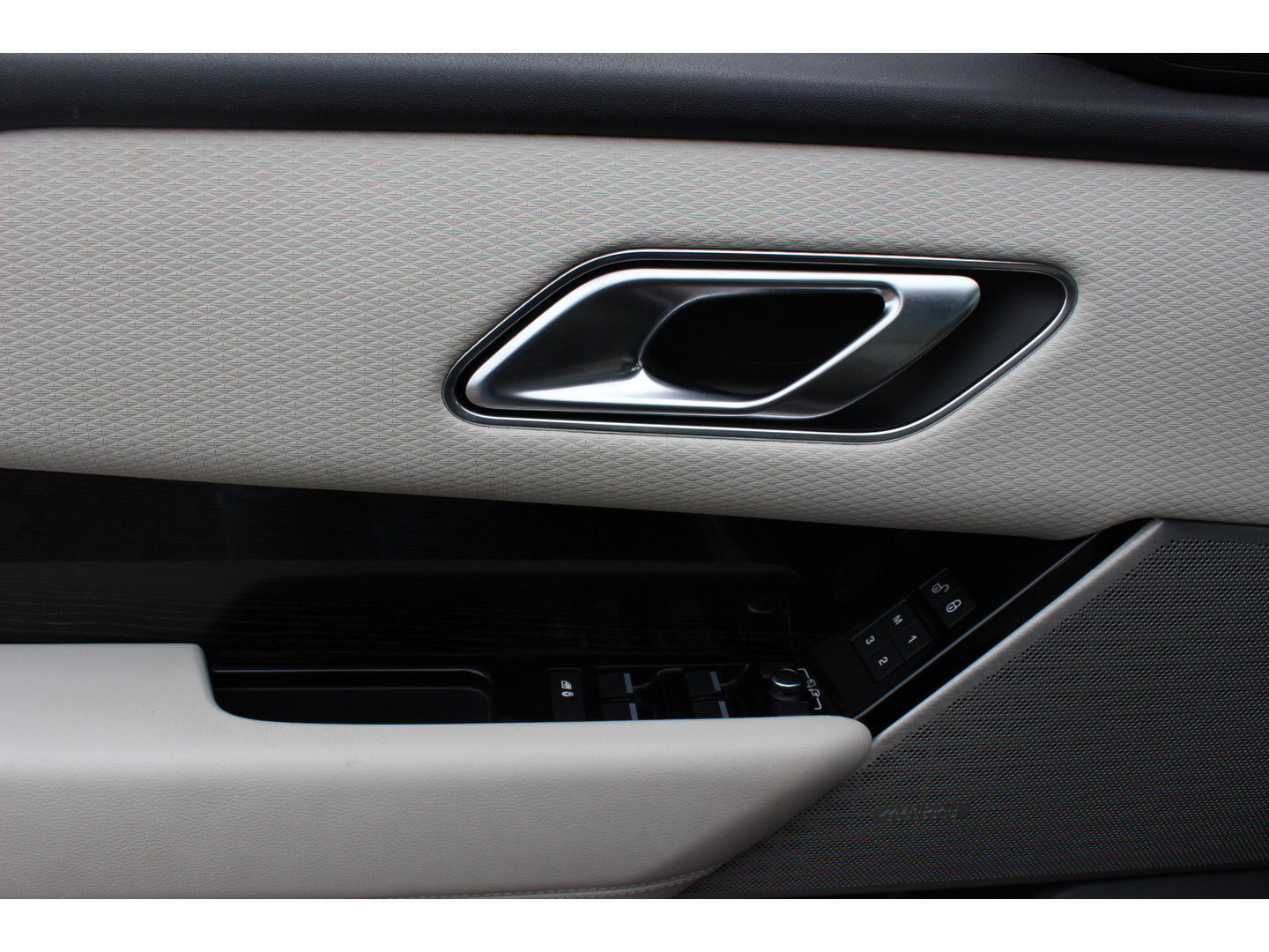 Land Rover Land Rover