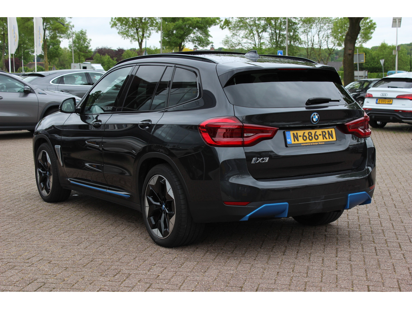 BMW