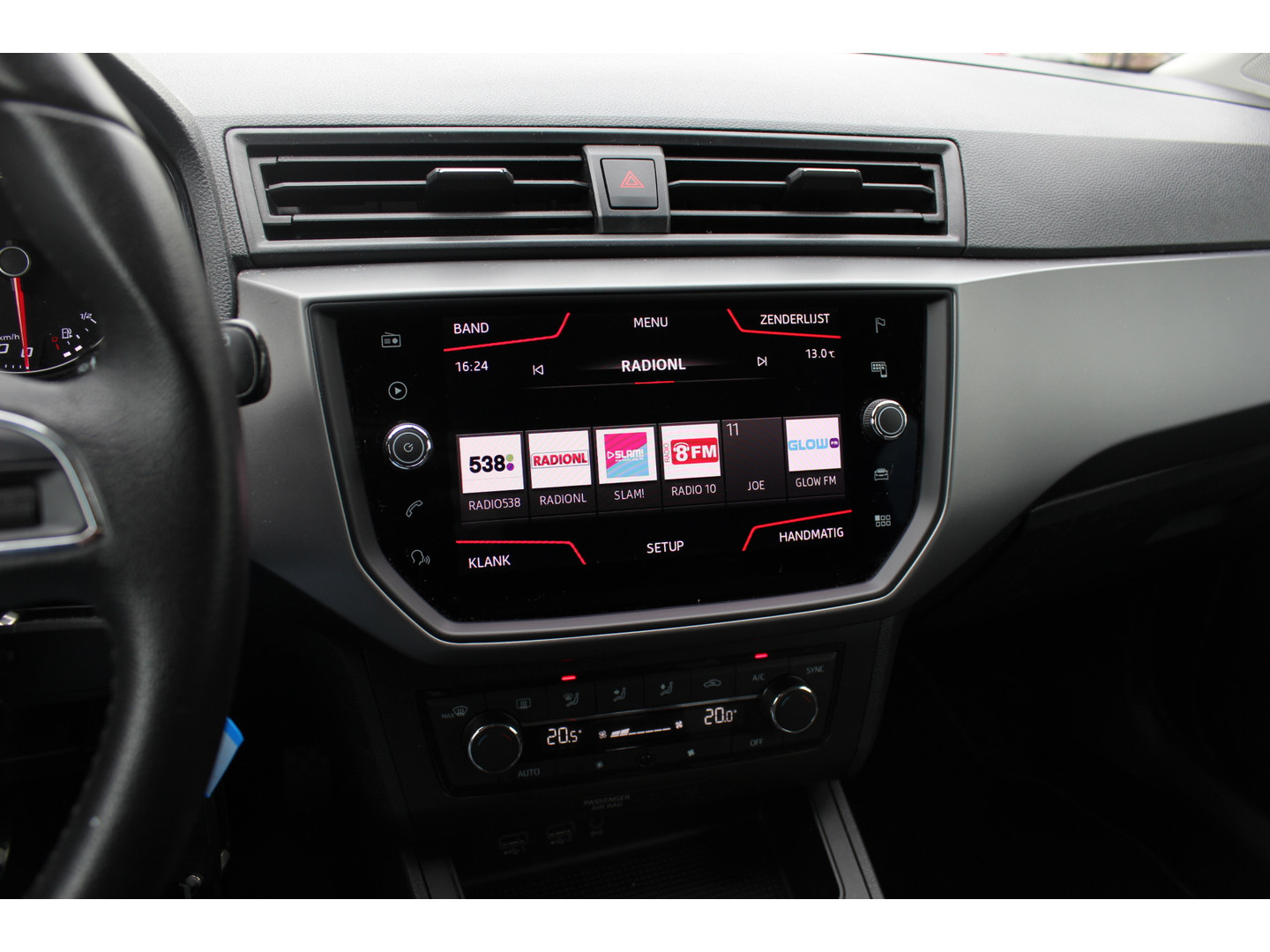 SEAT SEAT
