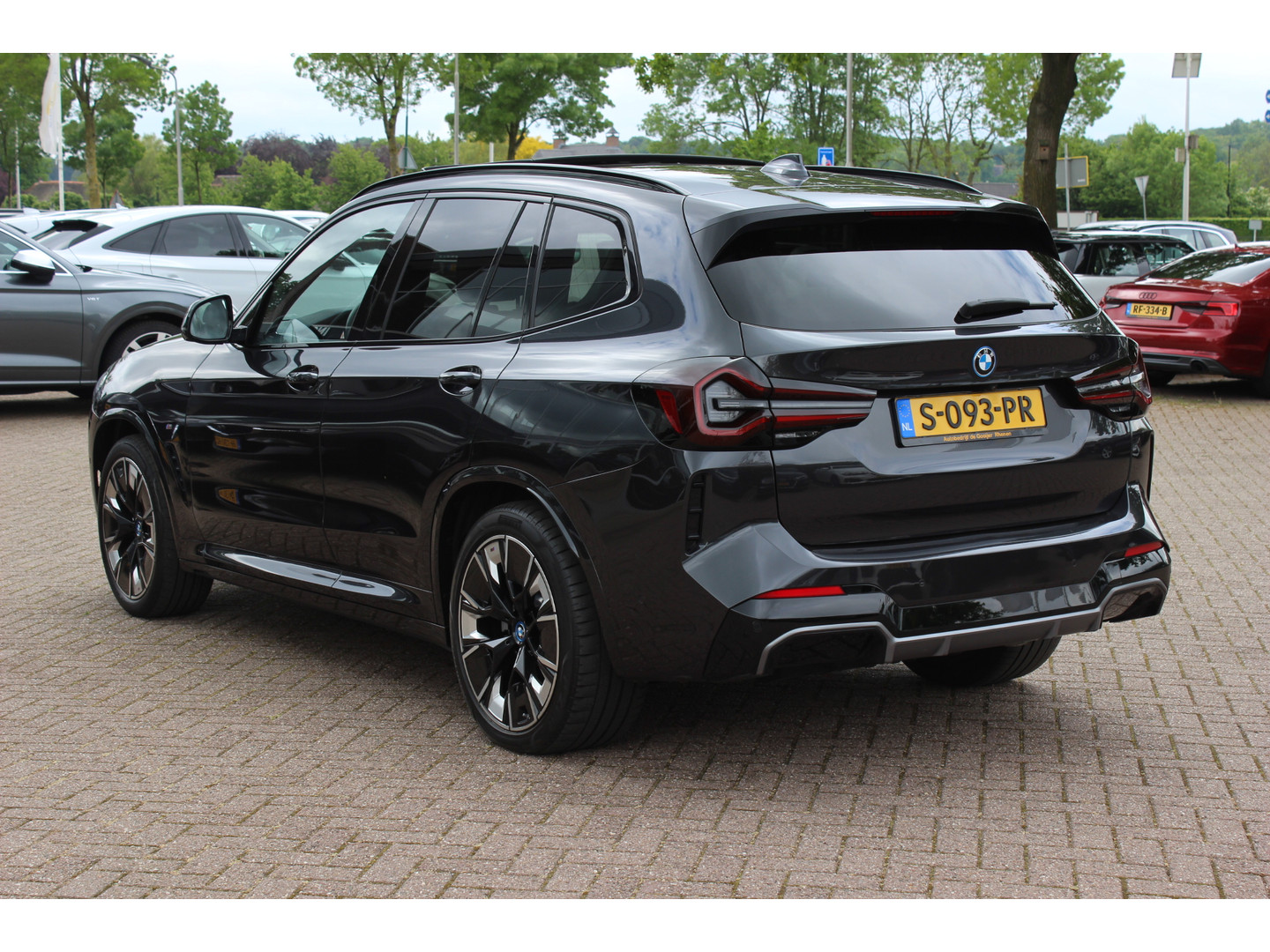 BMW