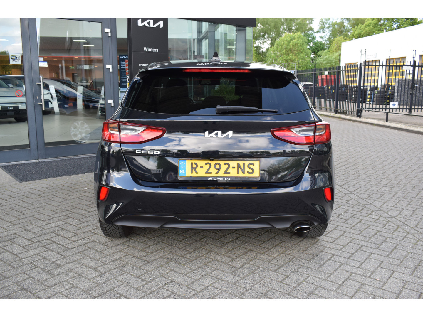 Kia