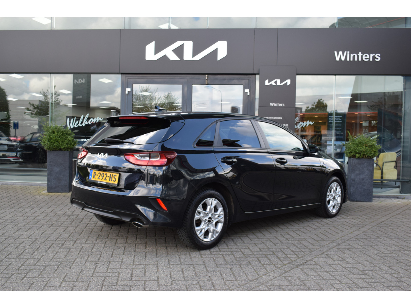 Kia