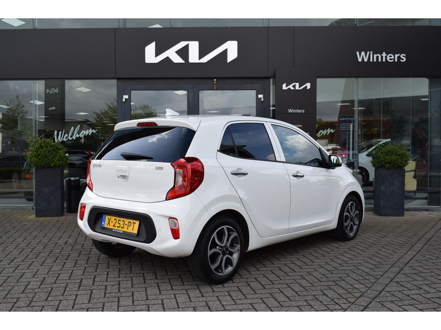 Kia
