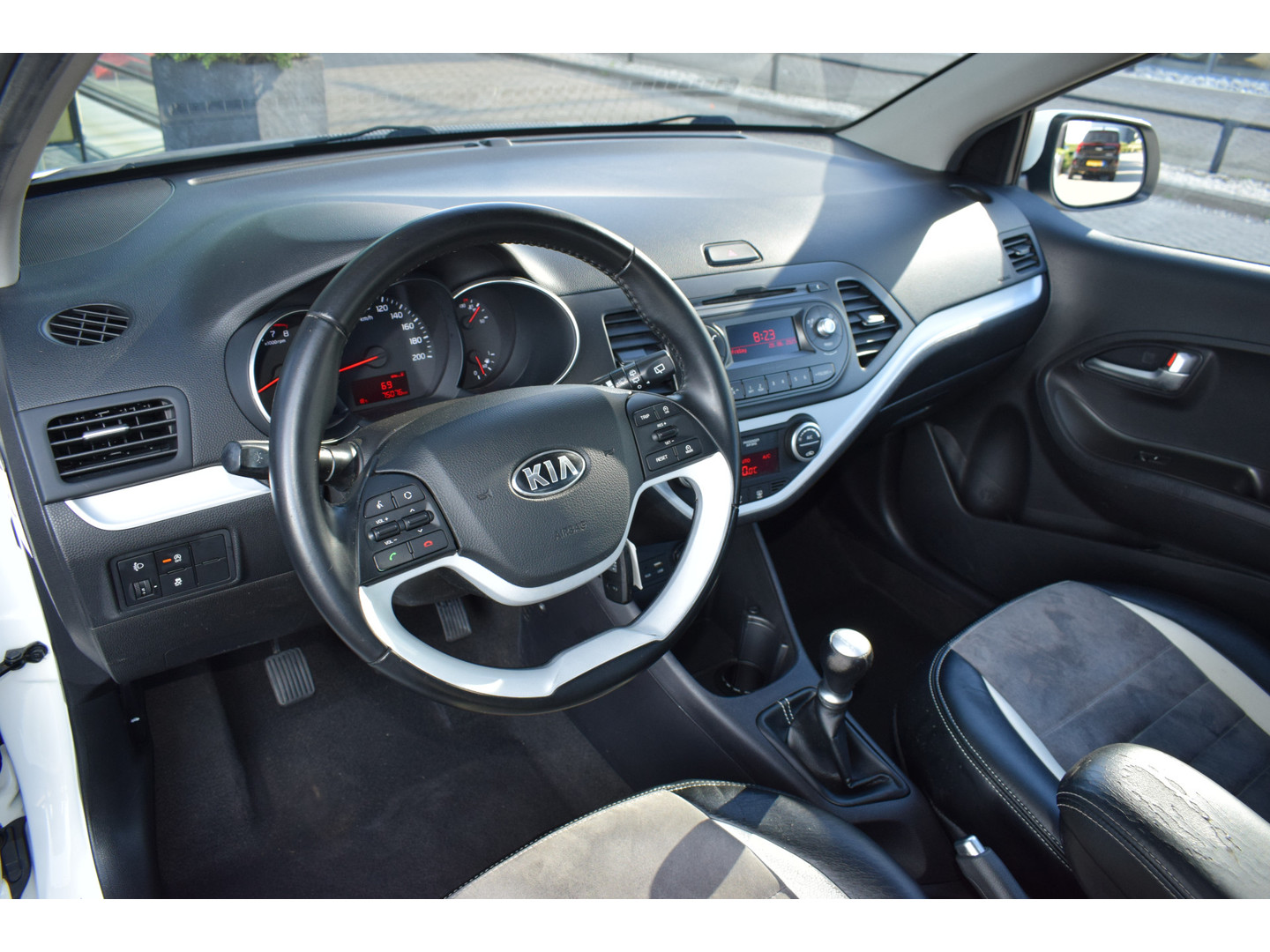 Kia