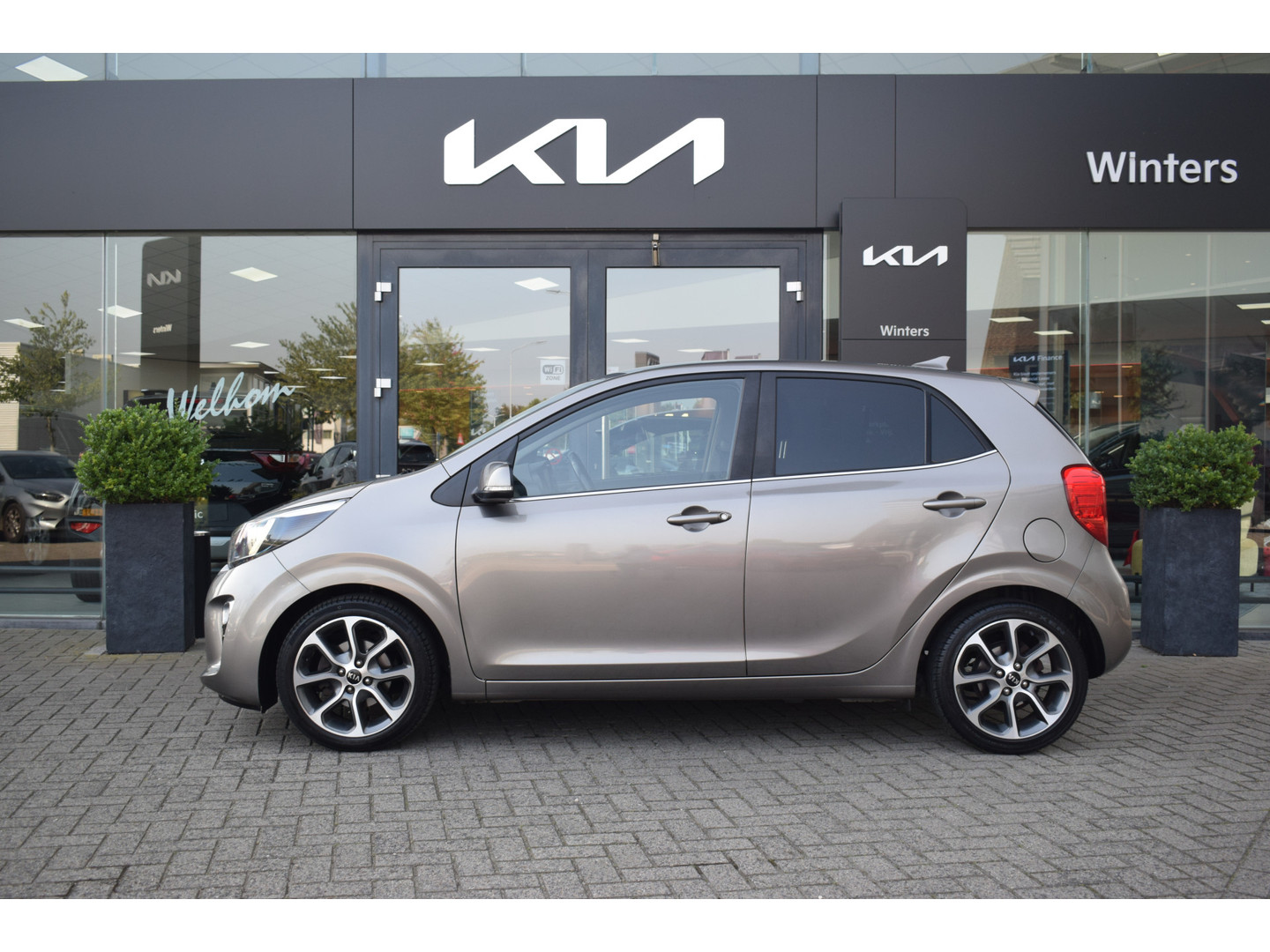 Kia
