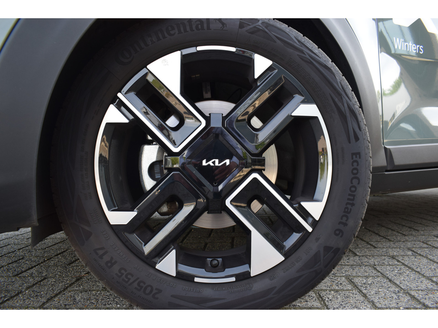 Kia