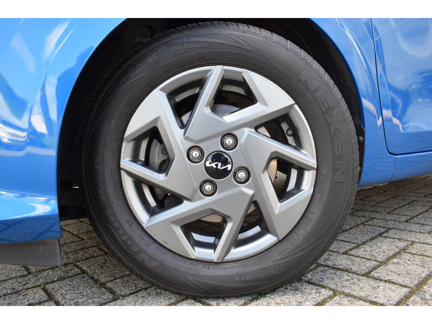 Kia