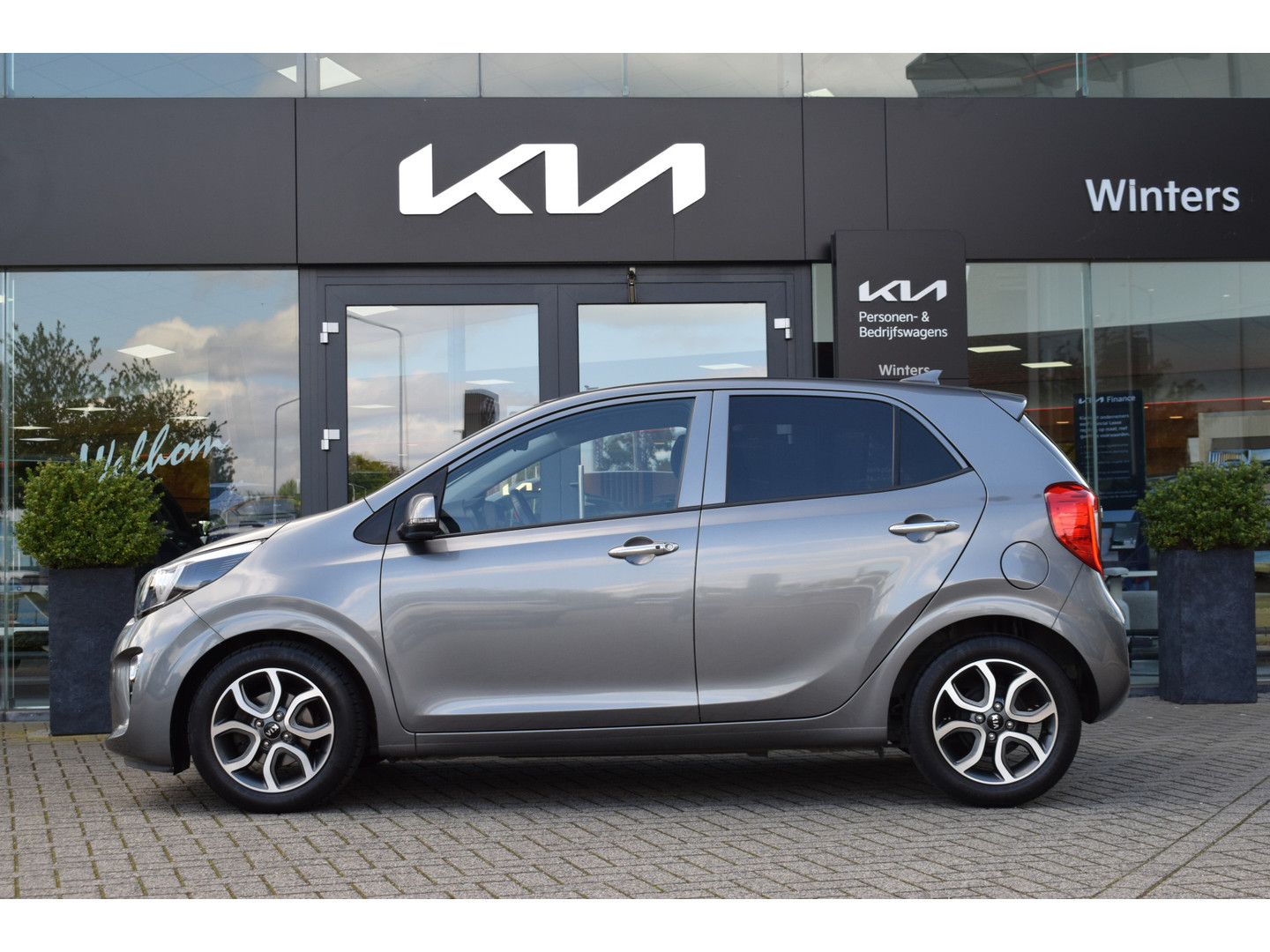 Kia