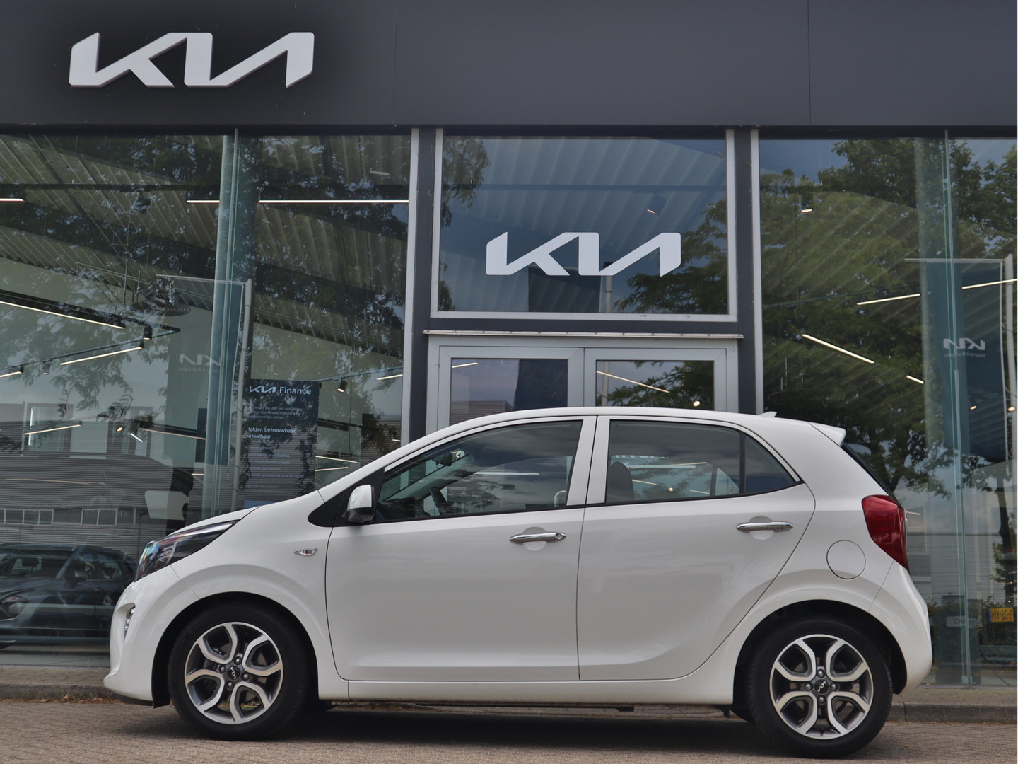 Kia