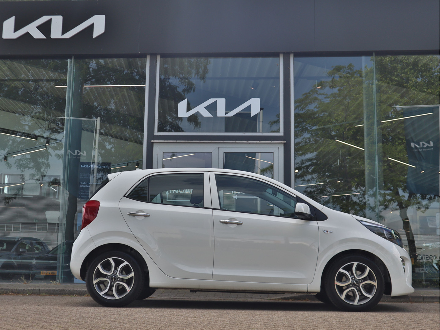 Kia