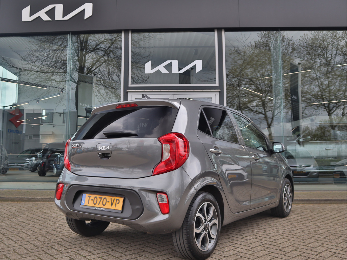 Kia