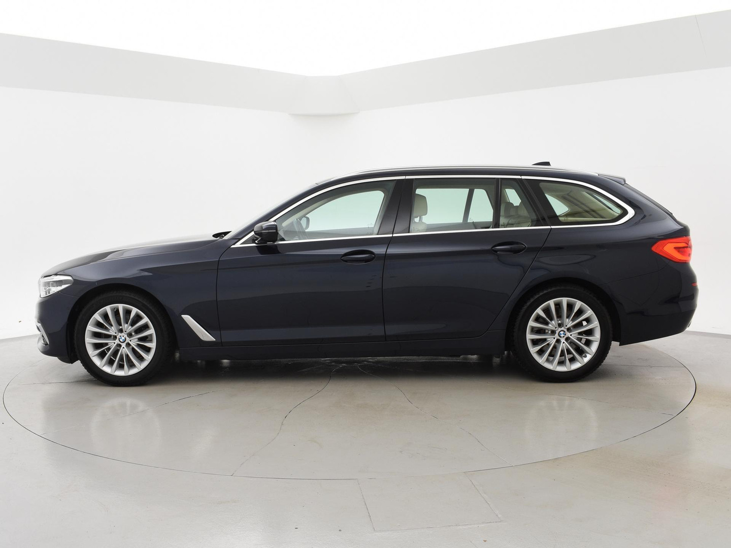 BMW BMW