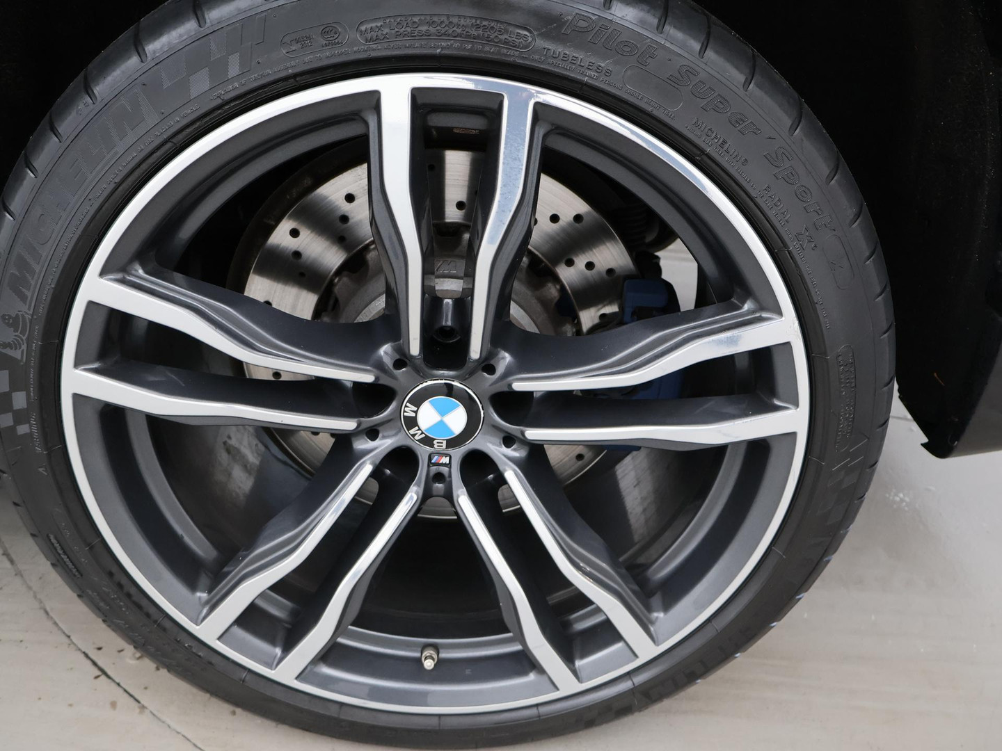 BMW BMW