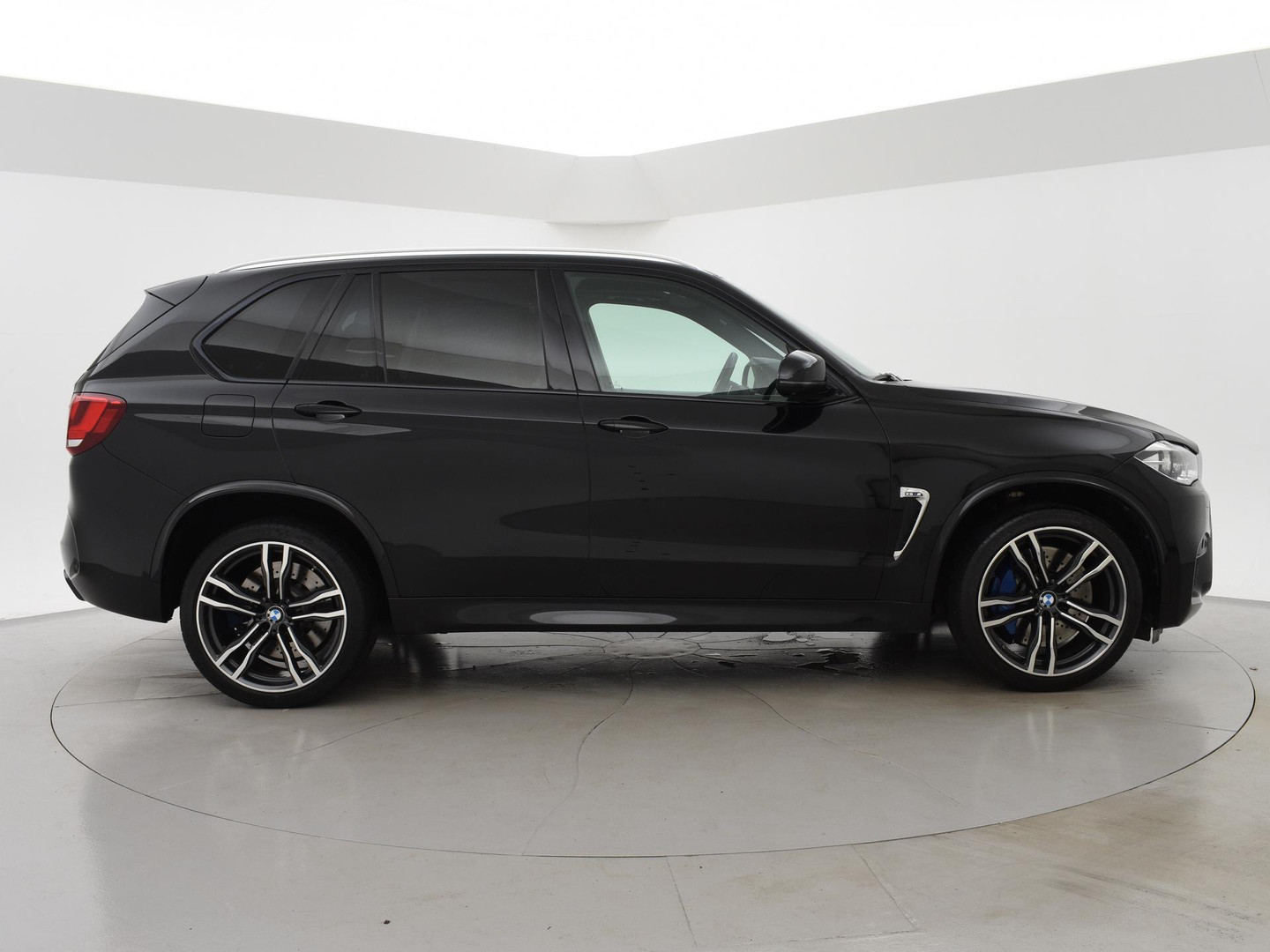 BMW BMW