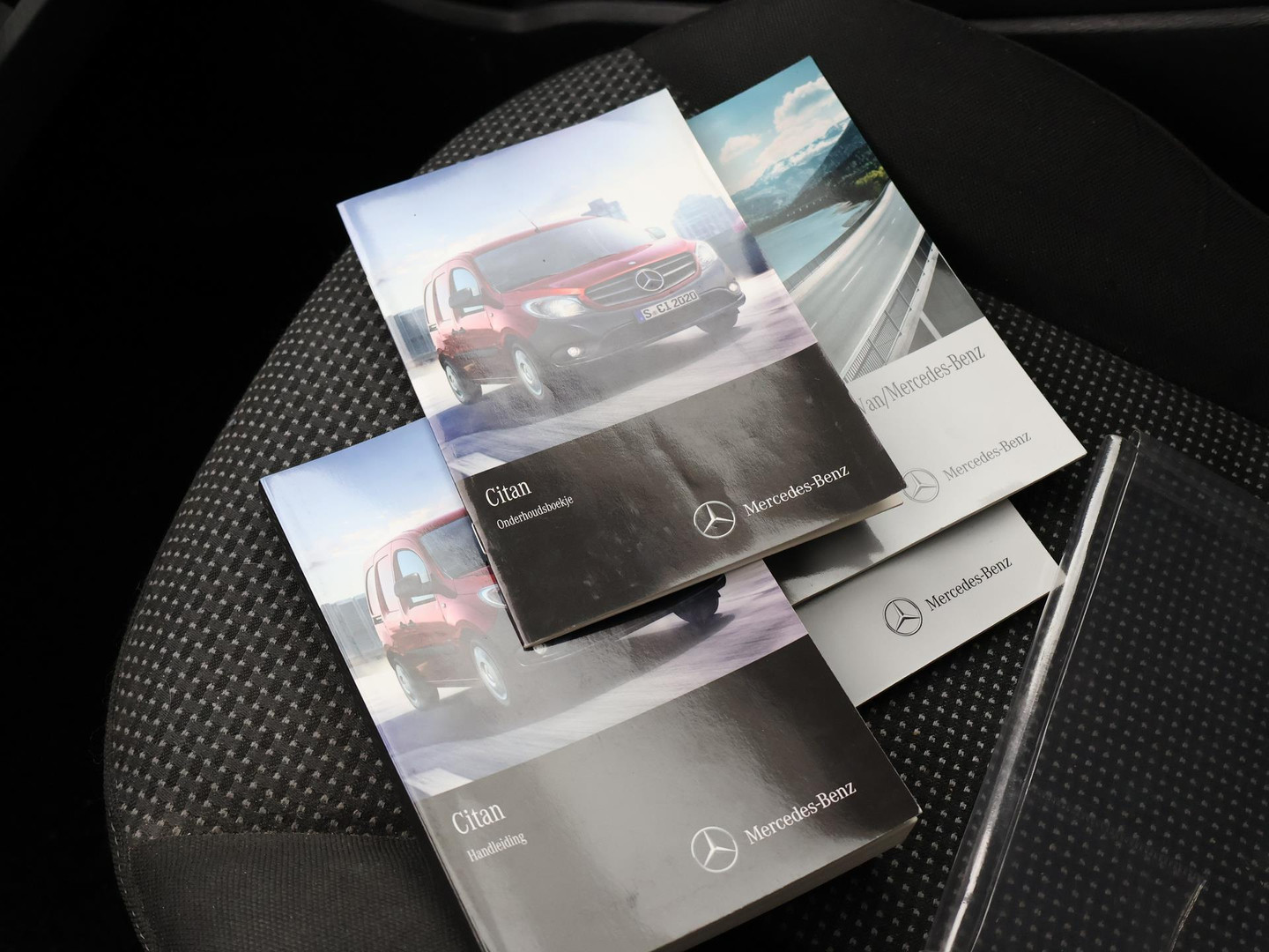 Mercedes-Benz Mercedes-Benz
