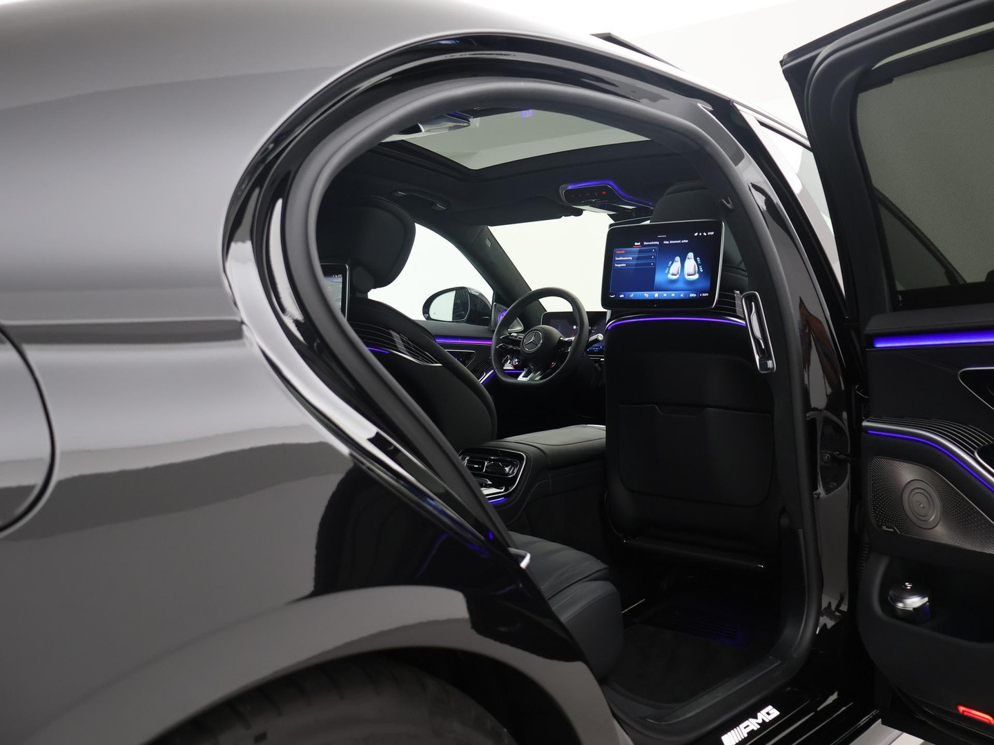 Mercedes-Benz Mercedes-Benz