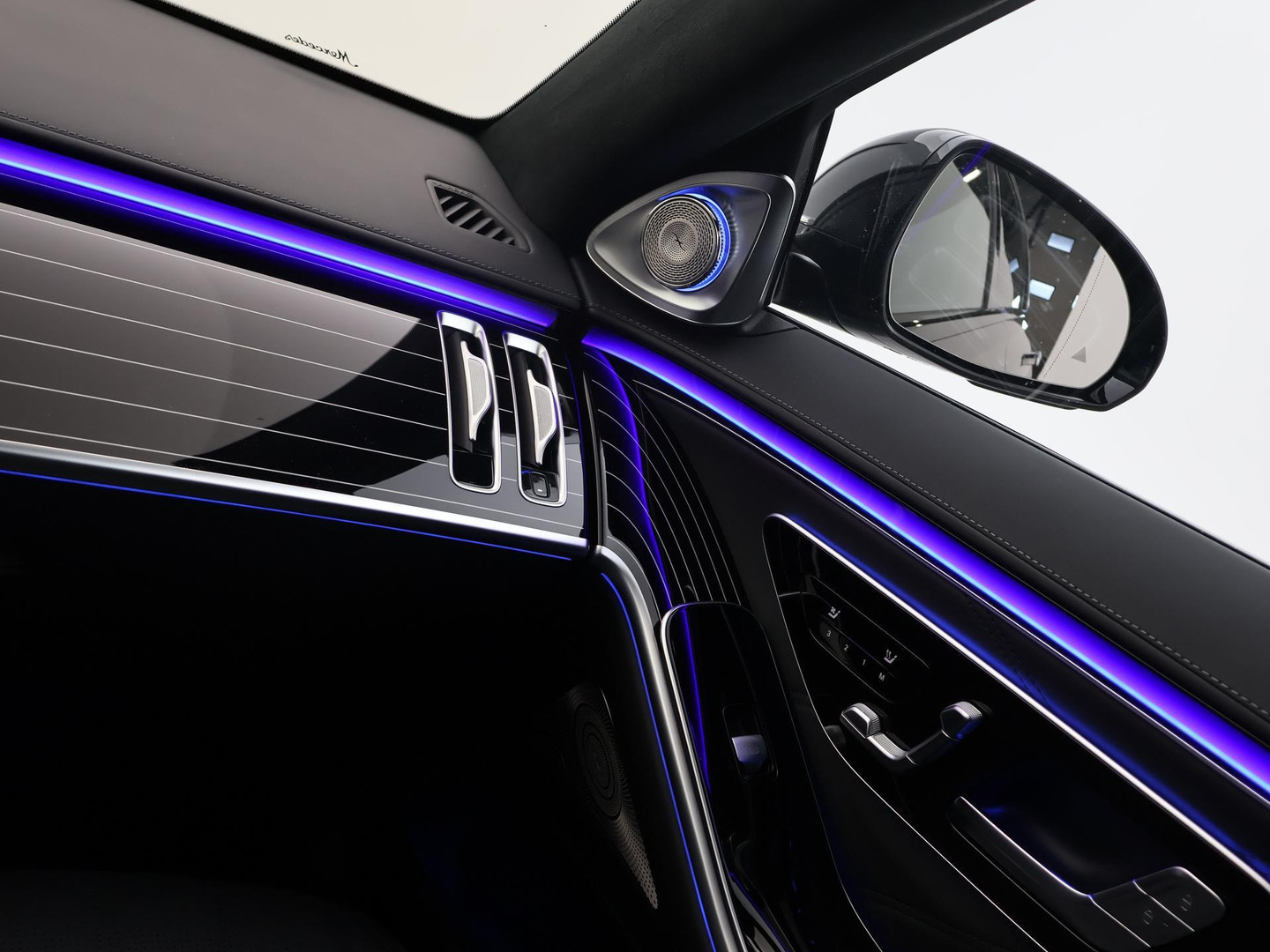 Mercedes-Benz Mercedes-Benz